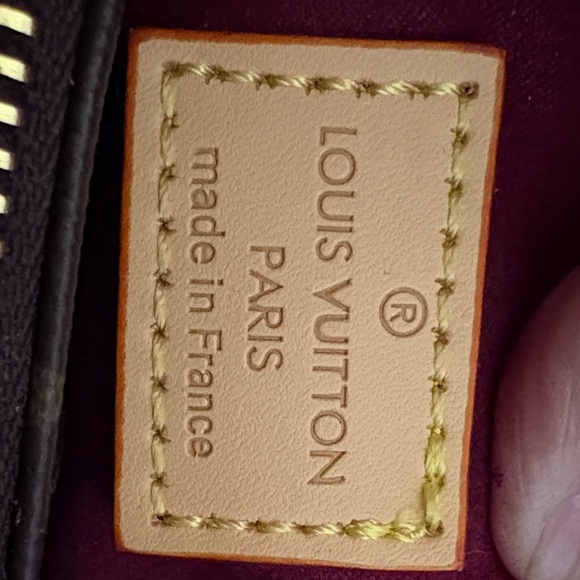 Louis Vuitton Brown Monogram Tote with Tan Handles - Picture 4 of 11